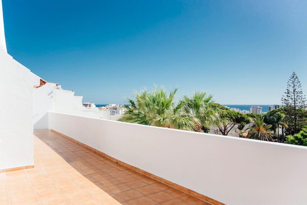Penthouse S.Jorge Seaview T4 Apartment Quarteira Exterior photo
