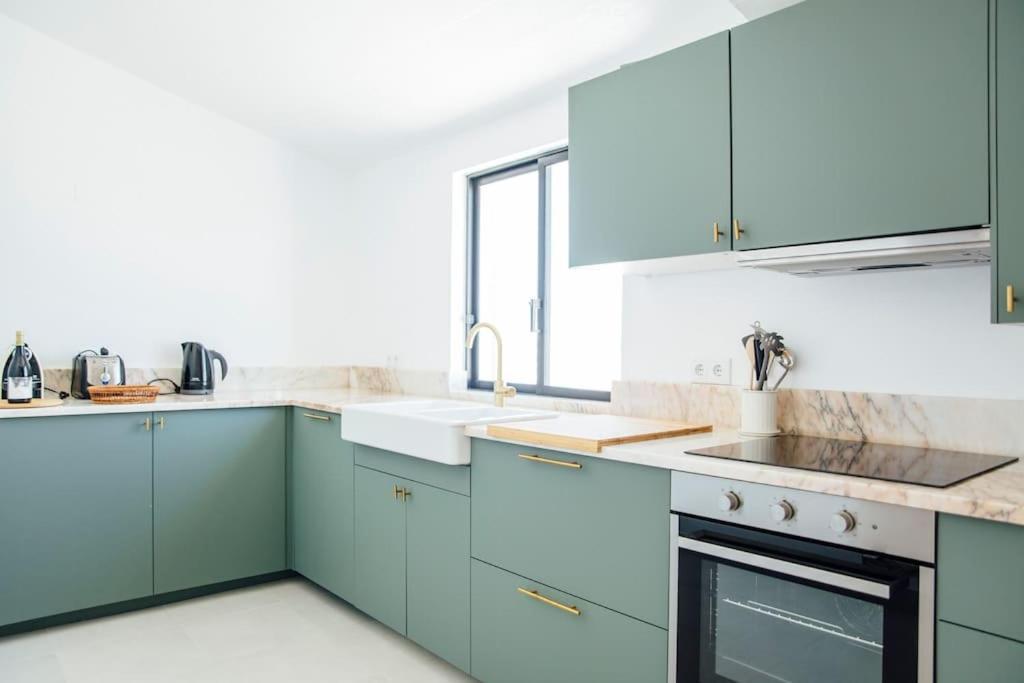 Penthouse S.Jorge Seaview T4 Apartment Quarteira Exterior photo